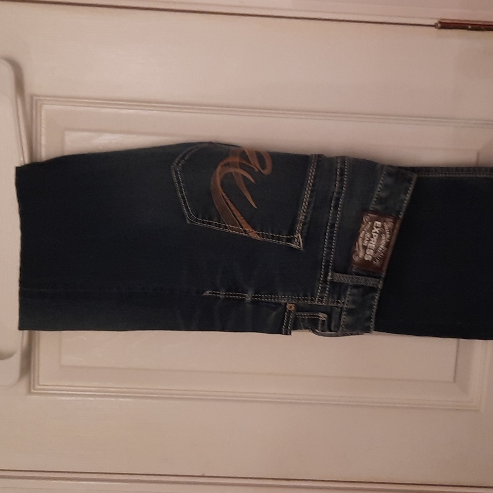 Express, Stella Low-Rise Boot Cut Jeans